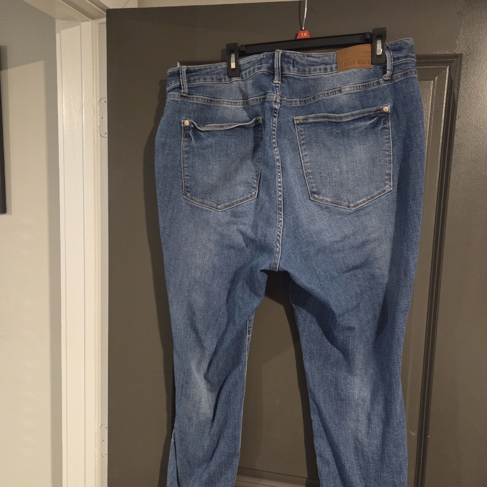 Judy Blue Classic Straight Leg Denim Jeans